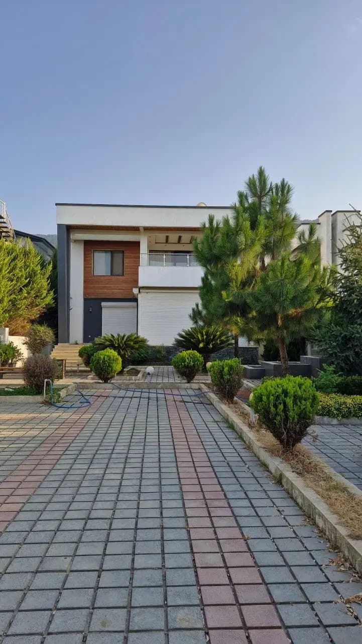 خرید — آپارتمان — ویلا مدرن نخ شمال/استخر داخل — 666 متر — 4 خواب — مازندران — املاک میراث